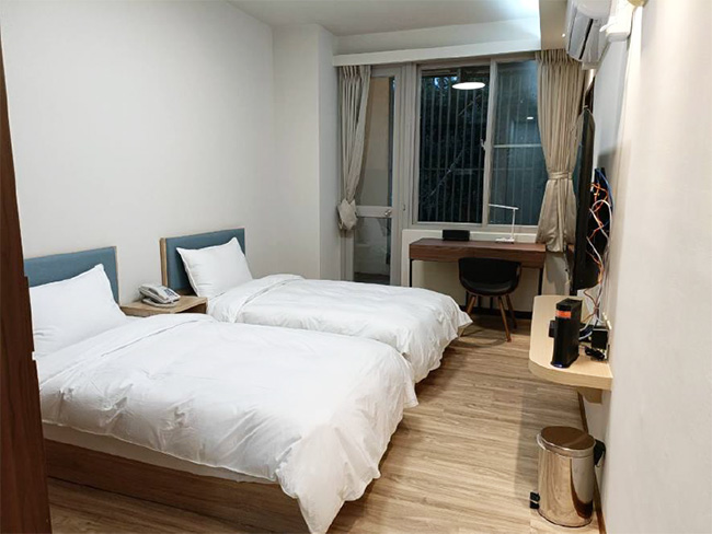 Deluxe Room Twin Beds